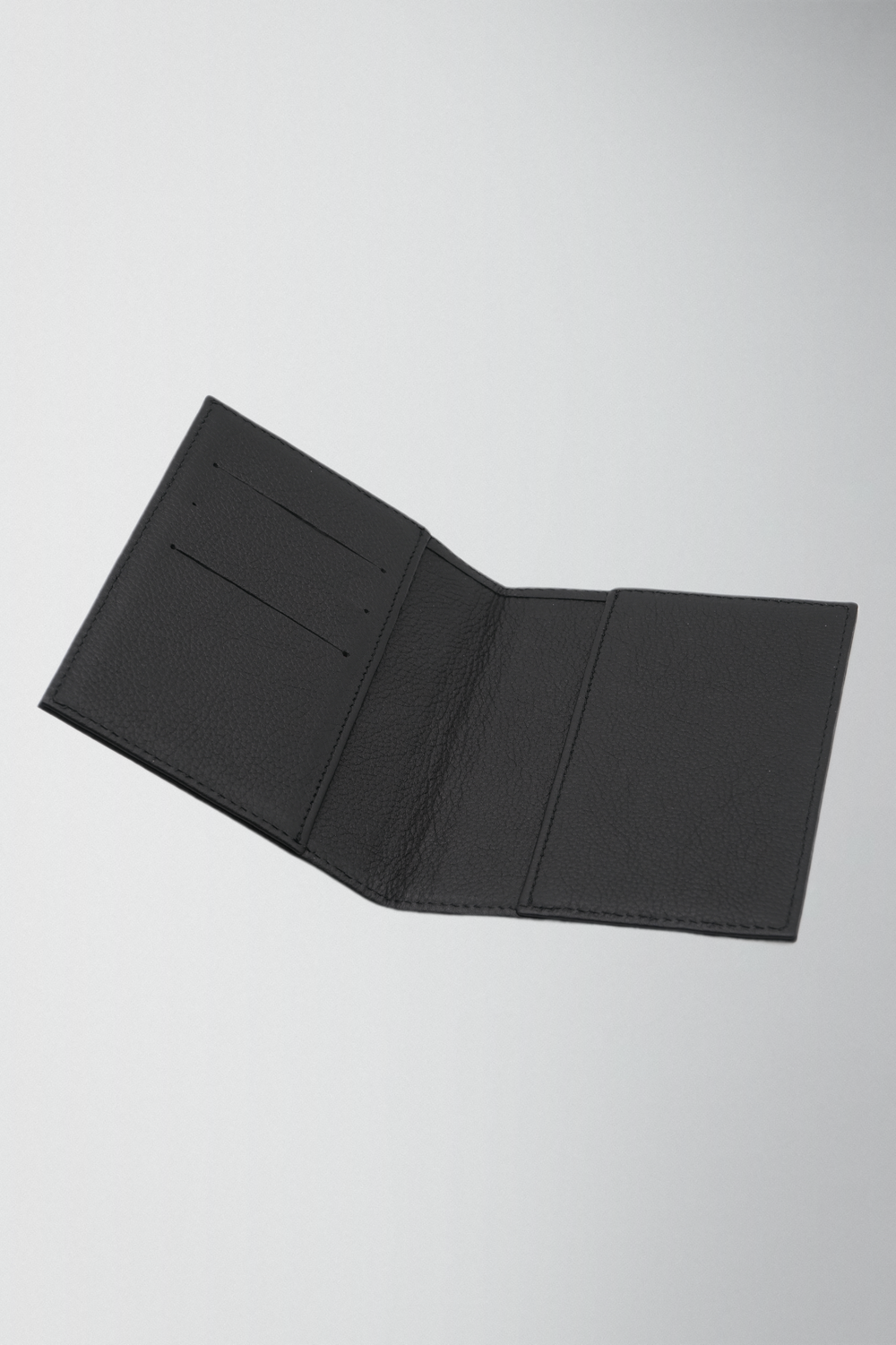 Porta Pasaporte Negro