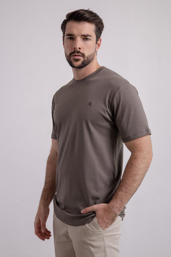 Franela Beige Oscuro  Cuello Redondo