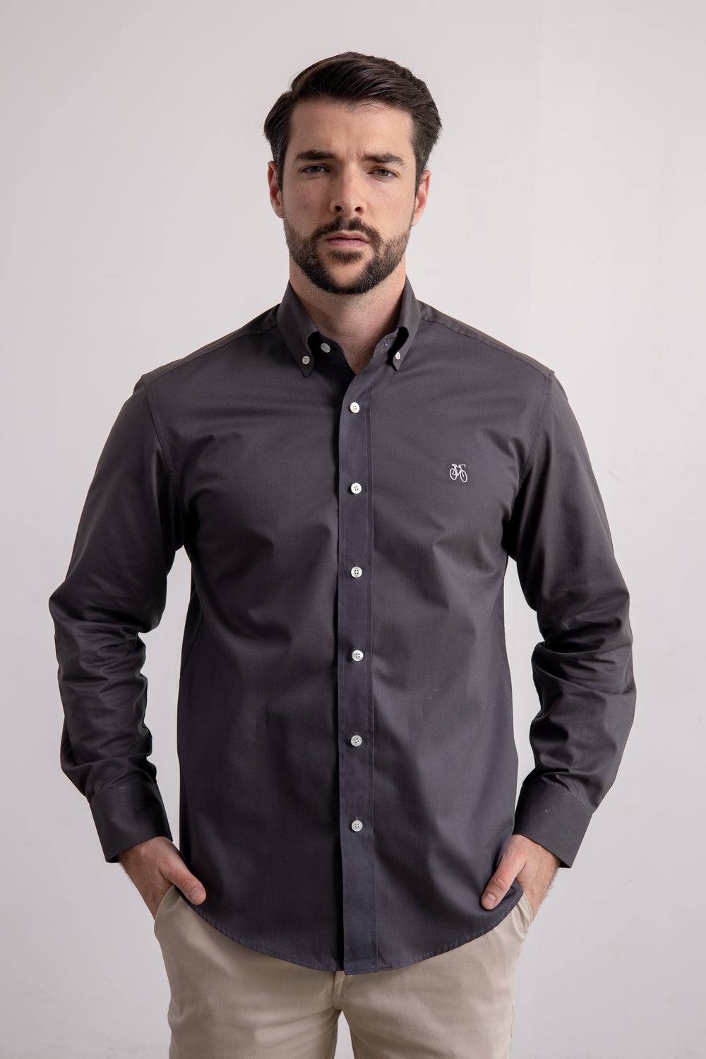 Camisa Gris Oscuro Manga Larga